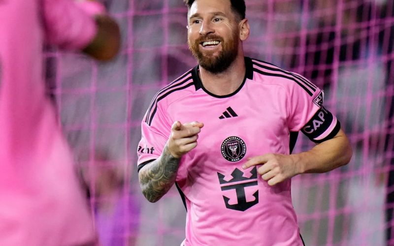 Thống kê lương Messi 1 tuần bao nhiêu tiền của siêu sao Lionel Messi